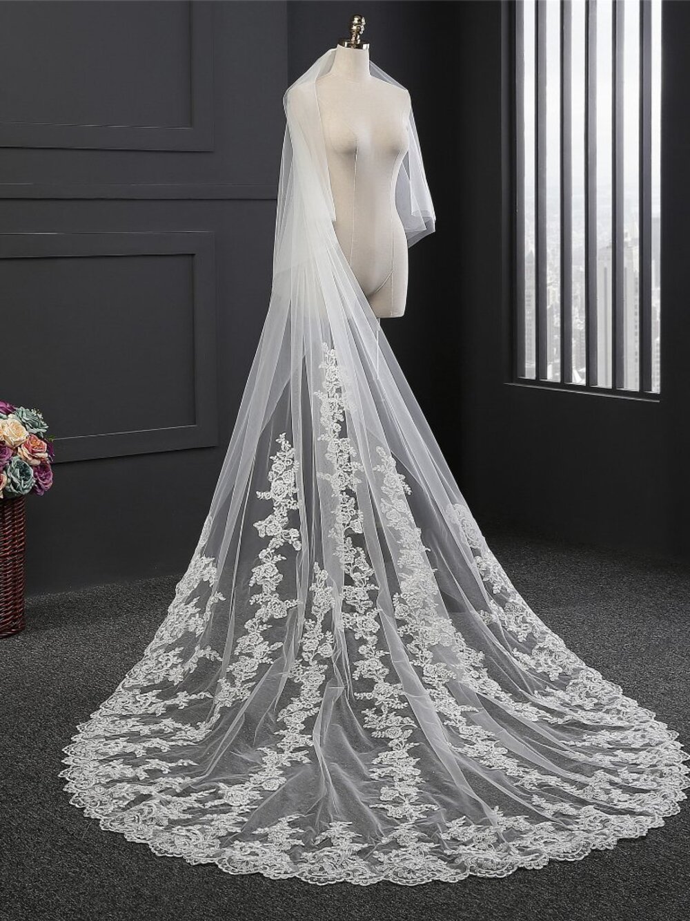 Royal Cathedral Bridal Veil Floral Lace Applique 3.5M